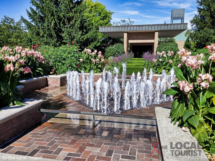 Chicago Botanic Garden fountain