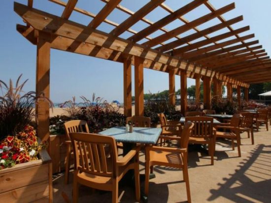 Caffe Oliva on Ohio Street Beach
