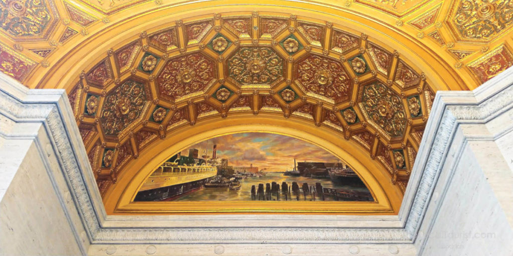 Mural in entrance to LondonHouse