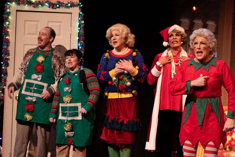 Recommended: The Golden Girls Save Xmas 7