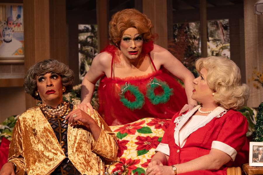 Recommended: The Golden Girls Save Xmas 2