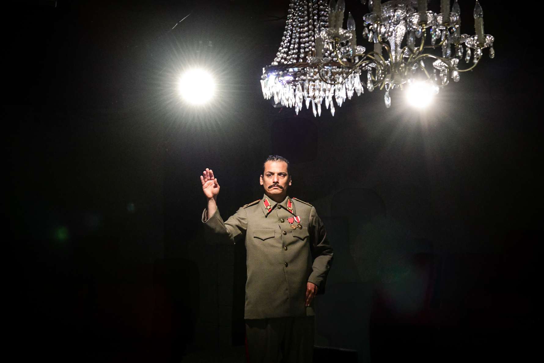 RECOMMENDED: SIX MEN DRESSED LIKE JOSEPH STALIN 1